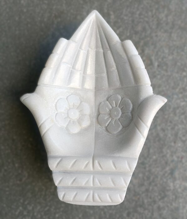 Joining Hands White Marble Decorative  Ruffle Wave Ribbed Fruit Bowl for Home, keeping small items, keys,  perfumes, toiletries or Jewellery - Image 5