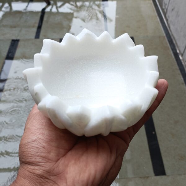 6 Inch Decorative Lotus Shape White Marble Ribbed Wave Ruffle Bowl Fruit Bowl for Home Decor For Housewarming Gift - Image 4