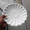 Decorative 10 Inch Floral Shape White Marble Ribbed Wave Ruffle Plate Fruit Plate for Home Decor For Housewarming Gift - Image 3