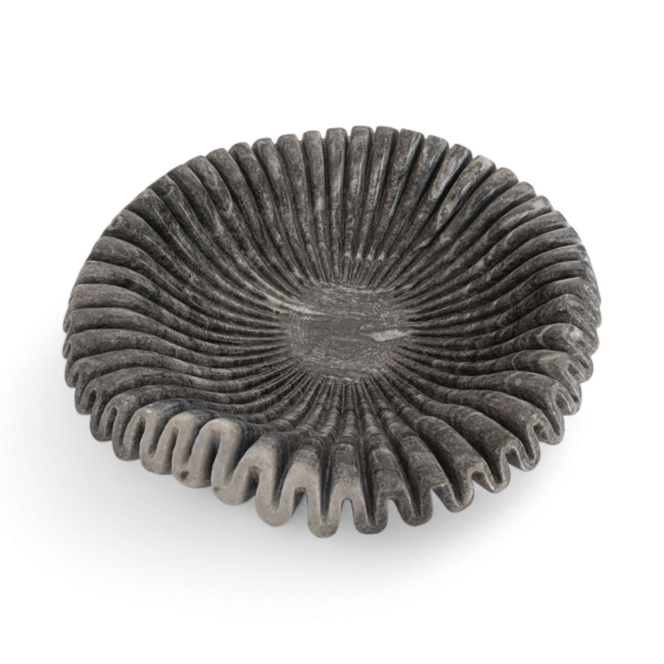18 Inch Decorative Black Marble Ribbed Wave Ruffle Fruit Bowl for Home Decor For a Housewarming Gift