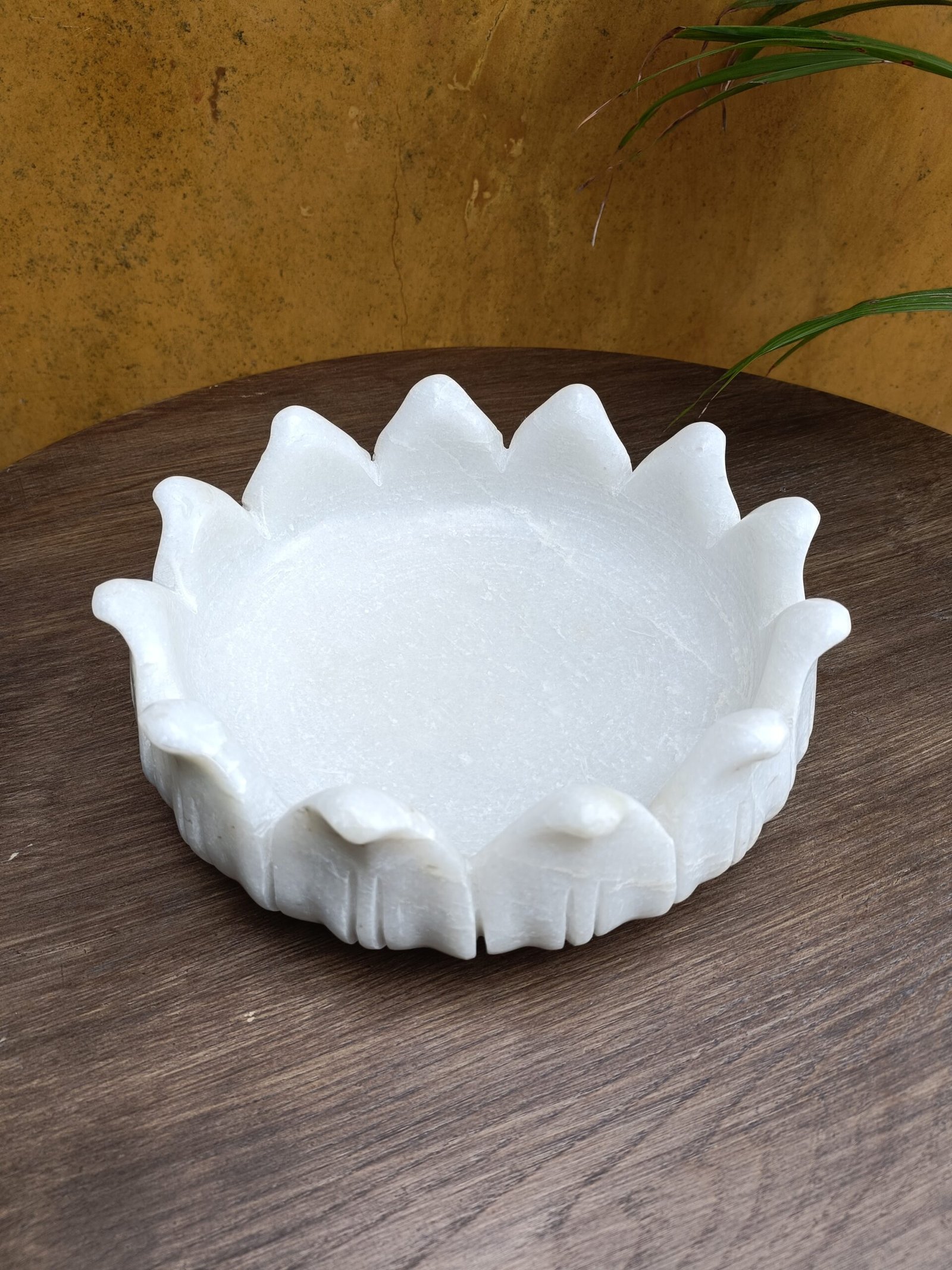 White Lotus Scalloped Edge Marble Petal Bowl - 9 Inch - Image 5