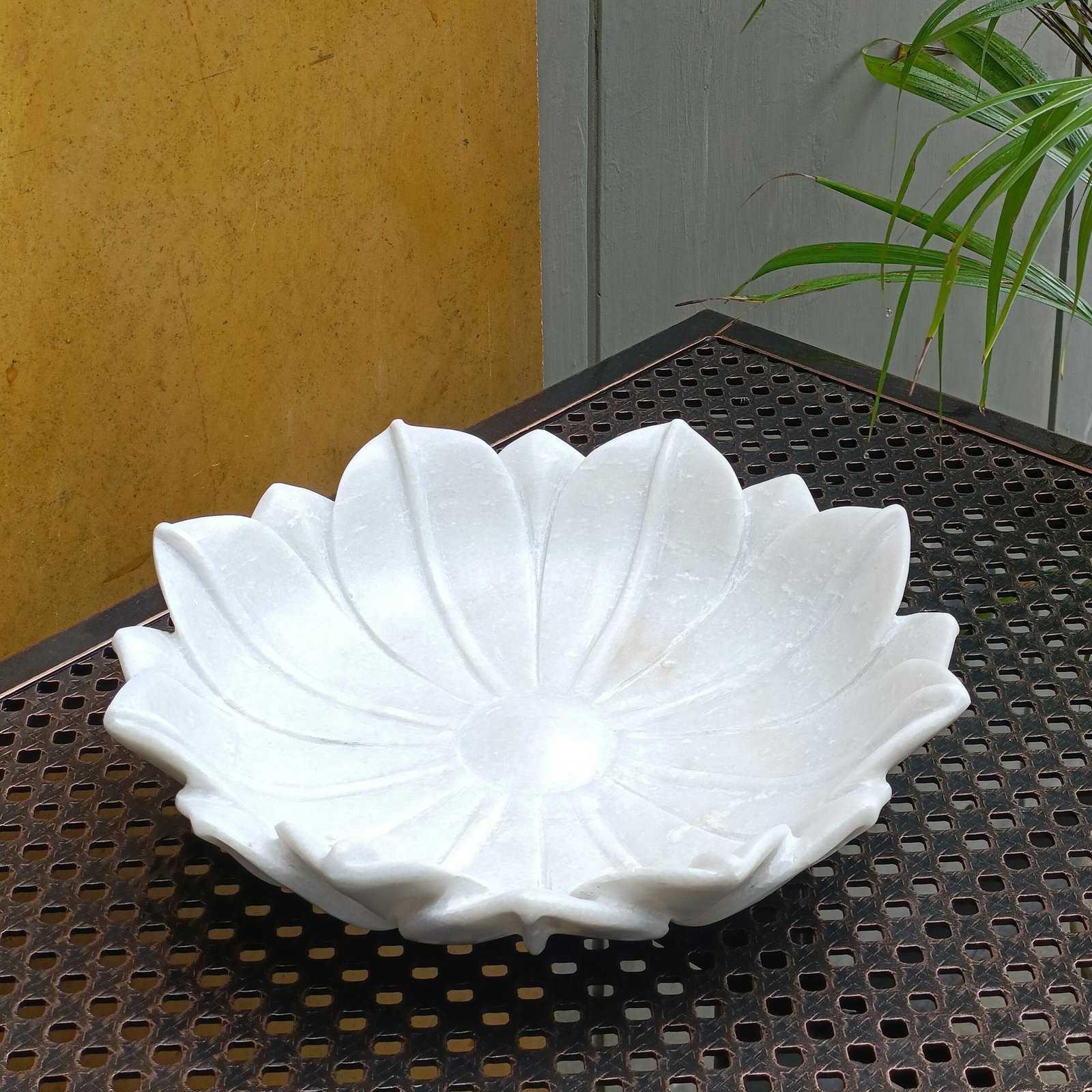 White Marble Ribbed Ruffle Wave Bowl – 12 Inch Fruit Bowl - Image 2