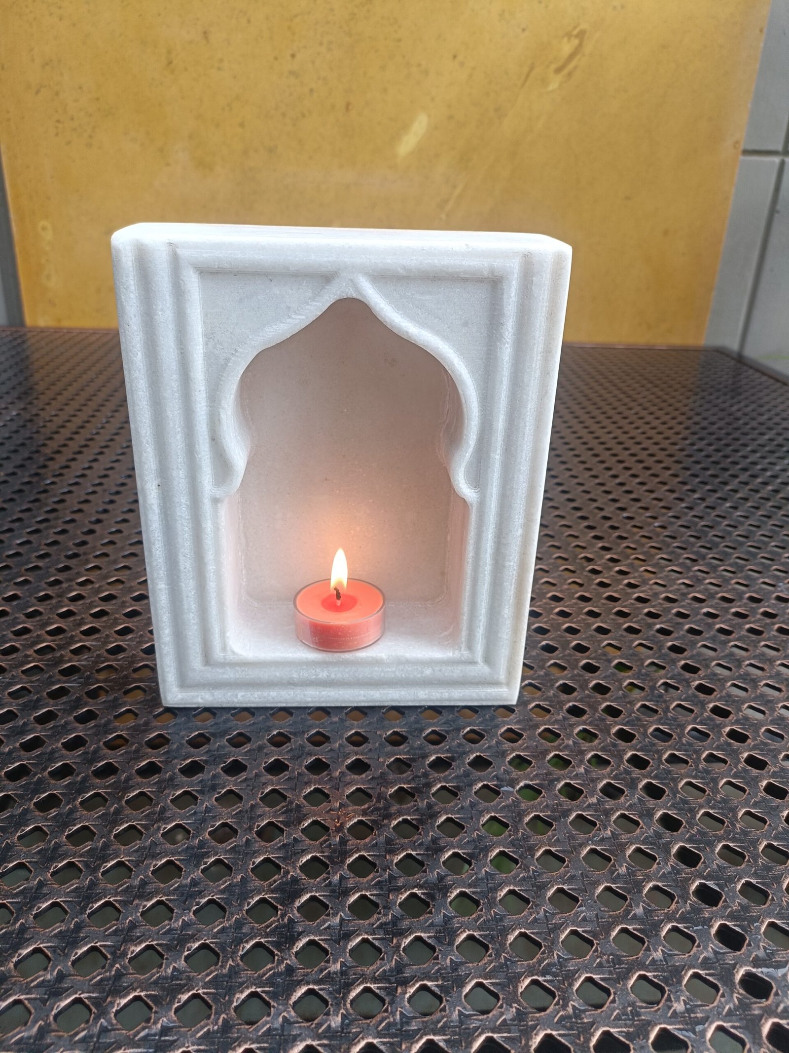 White Marble Shrine Candle Stand – 7.5 Inch Arched Niche - Image 4