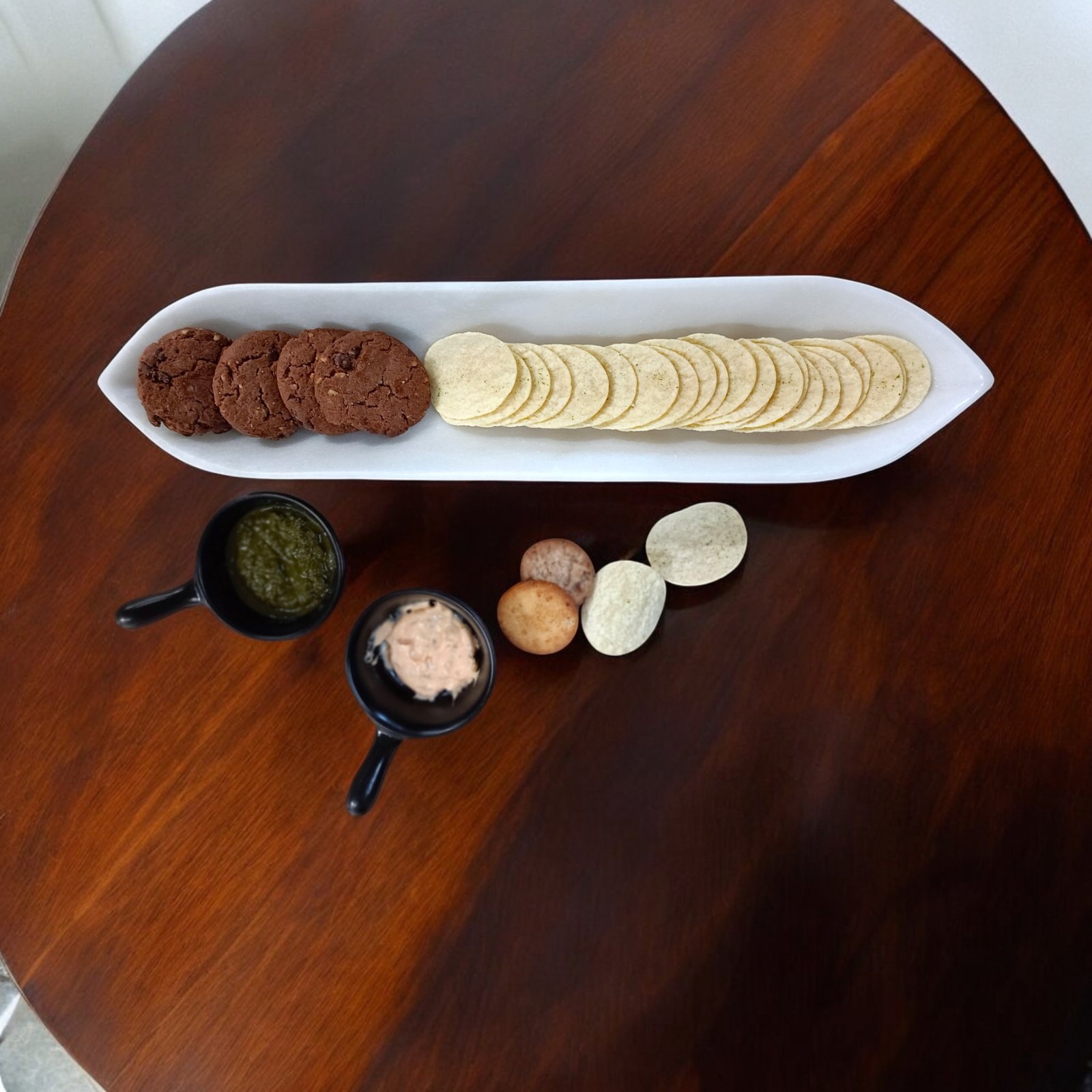 White Elliptical-Cusp Marble Serving Bowl - 18 Inch - Image 3