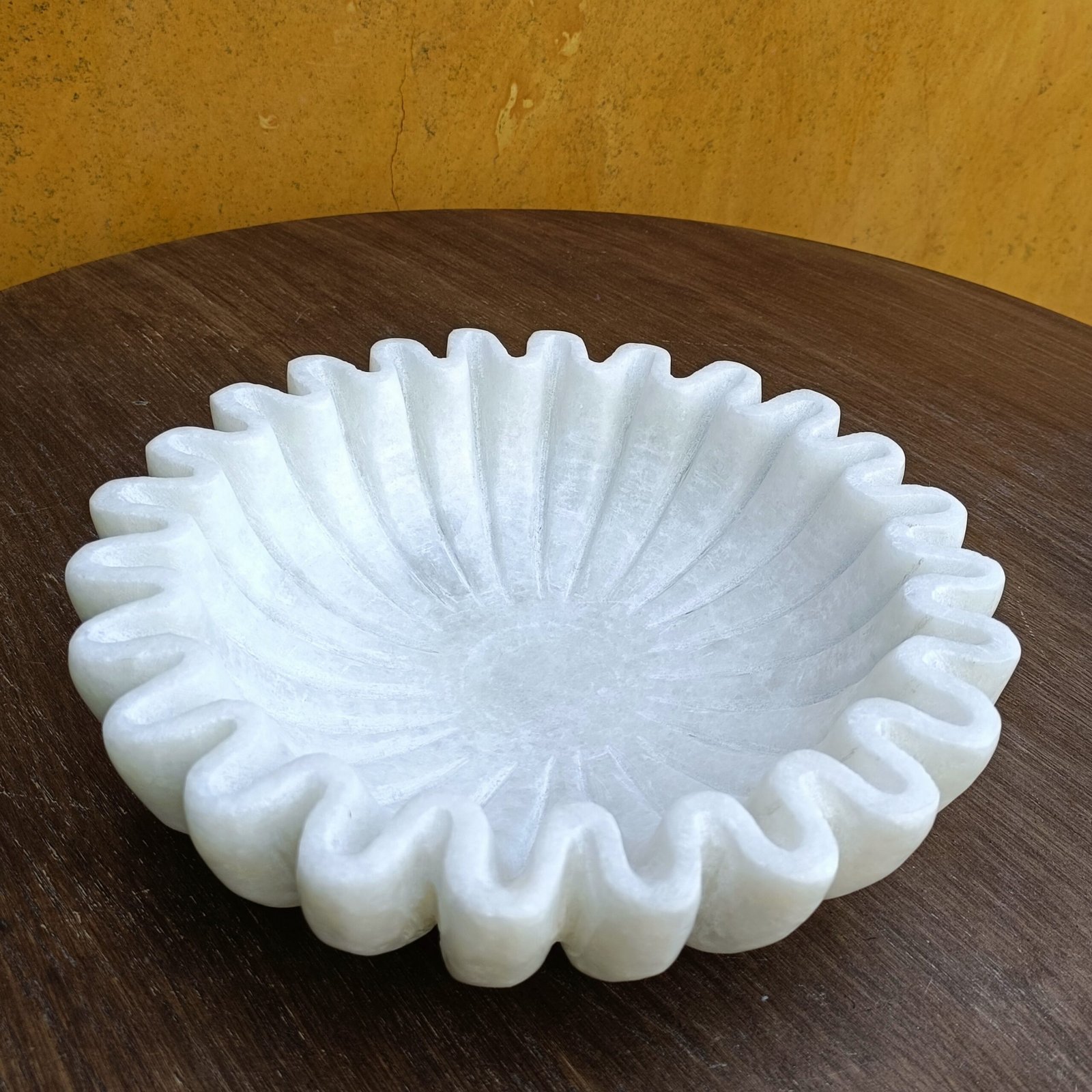 White Radial Sunburst Marble Ruffle Fruit Bowl - 12 Inch