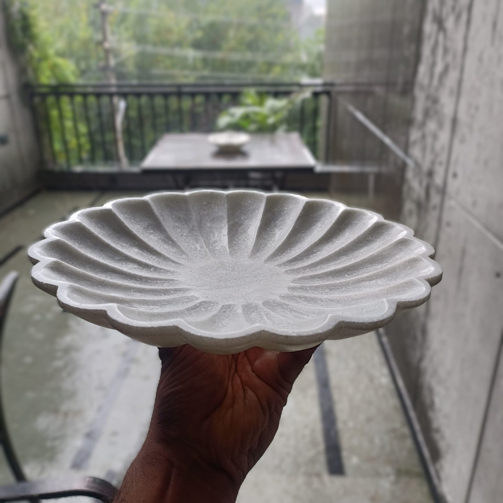 White Blooming Floral Ribbed Marble Ruffle Plate - 10 Inch - Image 4