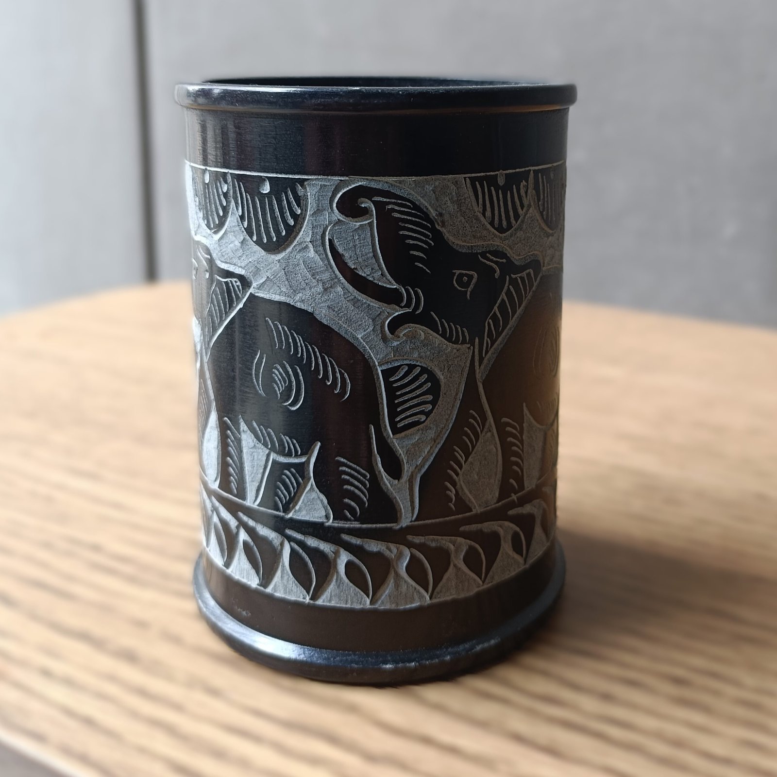 Hand Carved Black Marble Candle Stand – 3×4 Inch - Image 6